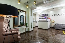 Салон красоты Hollywood, с рейтингом 4.9 - находится по адресу Москва, Феодосийская улица, 7к5 