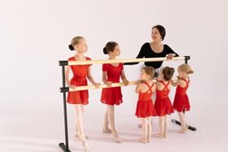 Балетная школа Одетта, с рейтингом 5 - находится по адресу Иркутск, улица Безбокова, 7/2 