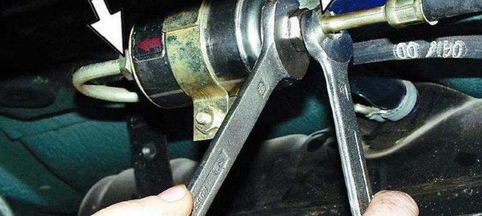 Замена топливного фильтра ваз 2115 - 90 фото