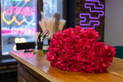 Цветочный салон на Дегунинской улице, 1 к 2, с рейтингом 5 - находится по адресу Москва, Дегунинская улица, 1к2 