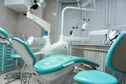 Стоматологическая клиника Ваш Доктор, с рейтингом 4.4 - находится по адресу Москва, Широкая улица, 3к3 