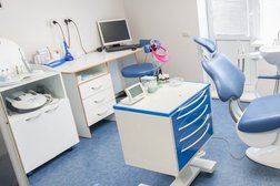 Стоматология Дантист, с рейтингом 3.5 - находится по адресу Челябинск, улица Университетская Набережная, 80 