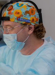 Имплантолог, пластический хирург Усман Раисович Камалов