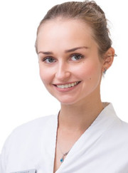 Пародонтолог, гигиенист стоматологический Анна Львовна Слюсарь (Бухарина)