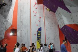 Скалодром Курская стена, с рейтингом 3.7 - находится по адресу Курск, Элеваторный проезд, 14д 