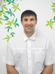 Стоматолог-хирург, имплантолог Сергей Васильевич Зубарев