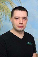 Медицинский брат, массажист Максим Воронцов