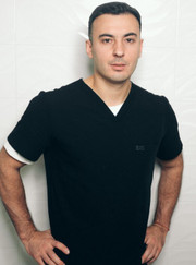 Главный врач, имплантолог Ренат Вячеславович Будехин