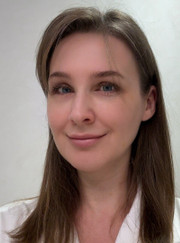 Дерматовенеролог, косметолог Елена Николаевна Краснова