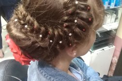 Студия красоты Александрия, с рейтингом 4.3 - находится по адресу Тюменская область, Тобольск, 15-й микрорайон, 23 