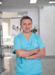 Сосудистый хирург Ерик Ракишевич Бурумкулов