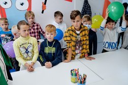 Международная школа цифровых знаний Kiberone, с рейтингом 2.8 - находится по адресу Брянск, улица Куйбышева, 15а 